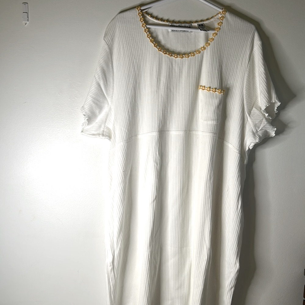 Erika Taylor ll floral sleepwear sz 2x white yellow  vintage coverup boho whimsy